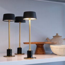 Yoyo rechargeable table lamp 