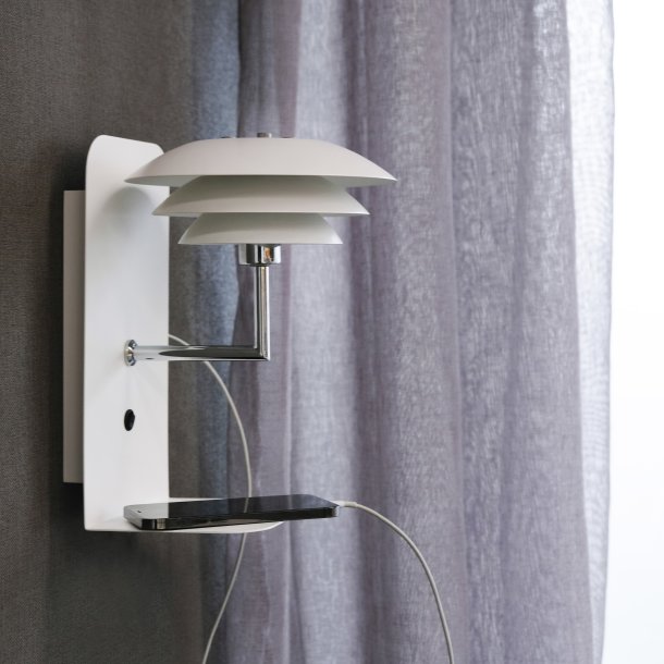 DL20 USB wall lamp white
