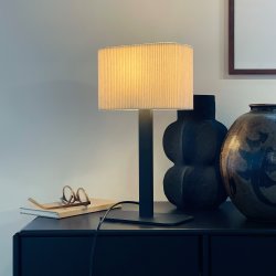 Calix Bordlampe med oval stofskrm