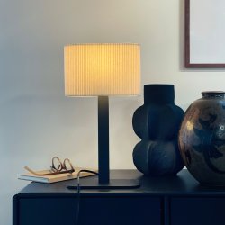 Calix Bordlampe med oval stofskrm