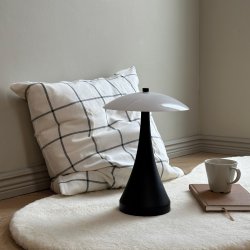 Vienna Special Edition LED Opal Glas bordlampe