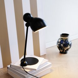 Ludo bordlampe sort