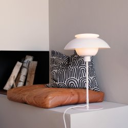 Opus bordlampe hvid