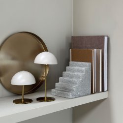 ALONG LED Minibordlampe beige/messing 2 stk. i ske med bakke