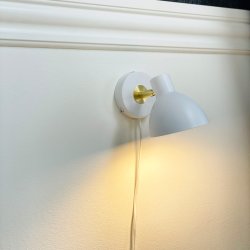 Lilje White/ brass Wall light