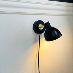 Lilje Black/ brass Wall light
