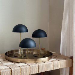 ALONG LED Minibordlampe sort/messing 3 stk. i ske med bakke