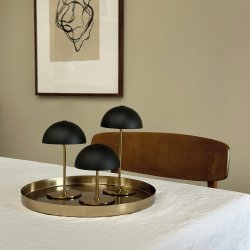 ALONG LED Minibordlampe sort/messing 3 stk. i ske med bakke