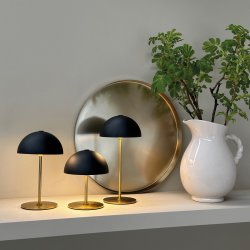 ALONG LED Minibordlampe sort/messing 3 stk. i ske med bakke