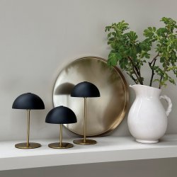 ALONG LED Minibordlampe sort/messing 3 stk. i ske med bakke