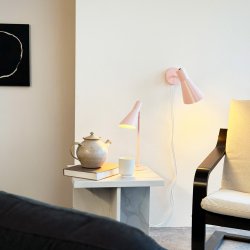 DL12 Wandleuchte Pink