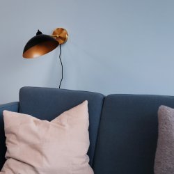 Futura Wandleuchte Messing