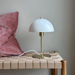 Malm bordlampe hvid/messing